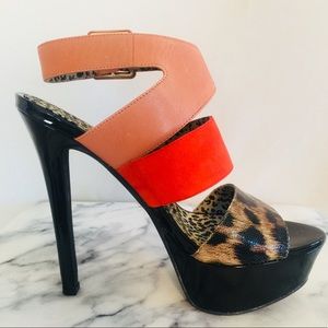 Jessica Simpson Tan/Black Combo Platform Heels